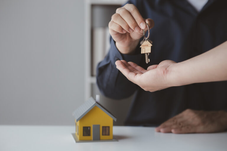 Quelle est la différence entre location saisonnière et meublé de tourisme ?