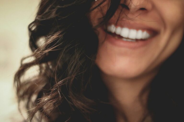 Comment avoir un sourire parfait ? Le point sur les soins dentaires modernes !