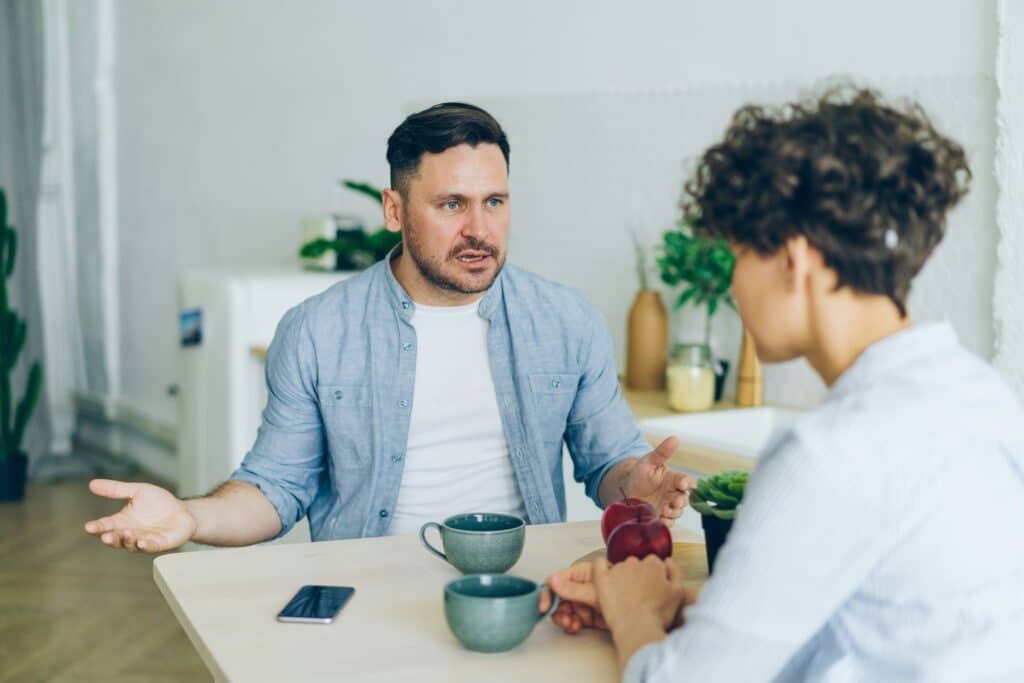 Quel est l'âge légal pour refuser d'aller chez son père ?
